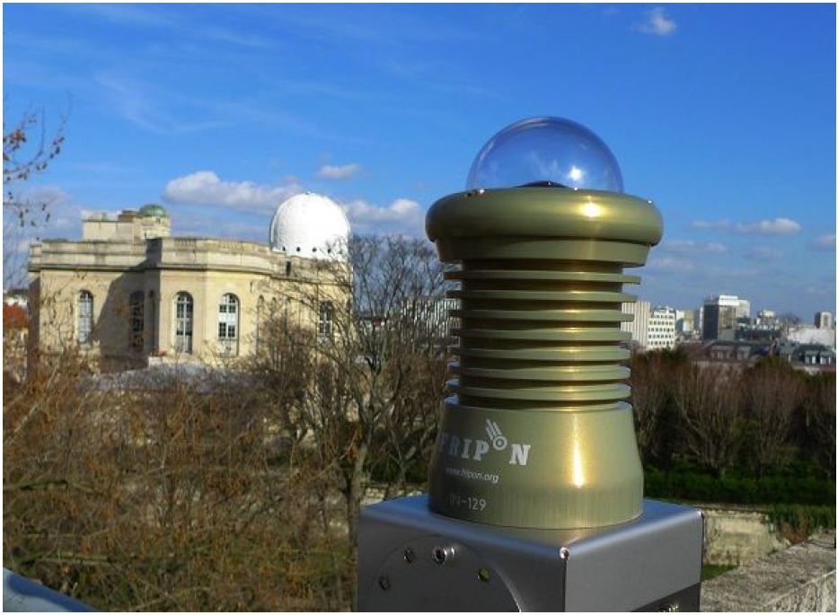 FRIPON camera installed on the roof of the Observatoire de Paris. © François Colas / Observatoire de Paris / IMCCE